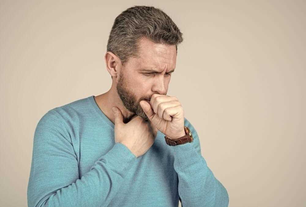 Dávivý kašel u dospělých - příčiny, symptomy a léčba | Návod a rady