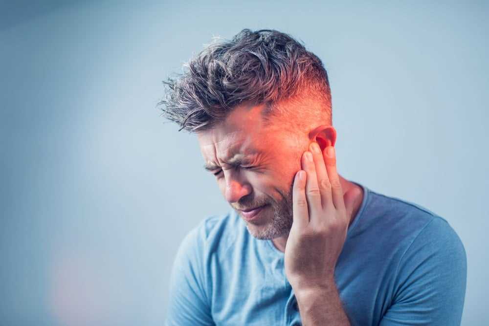 Domácí výplach uší přírodní a účinná metoda péče o sluch