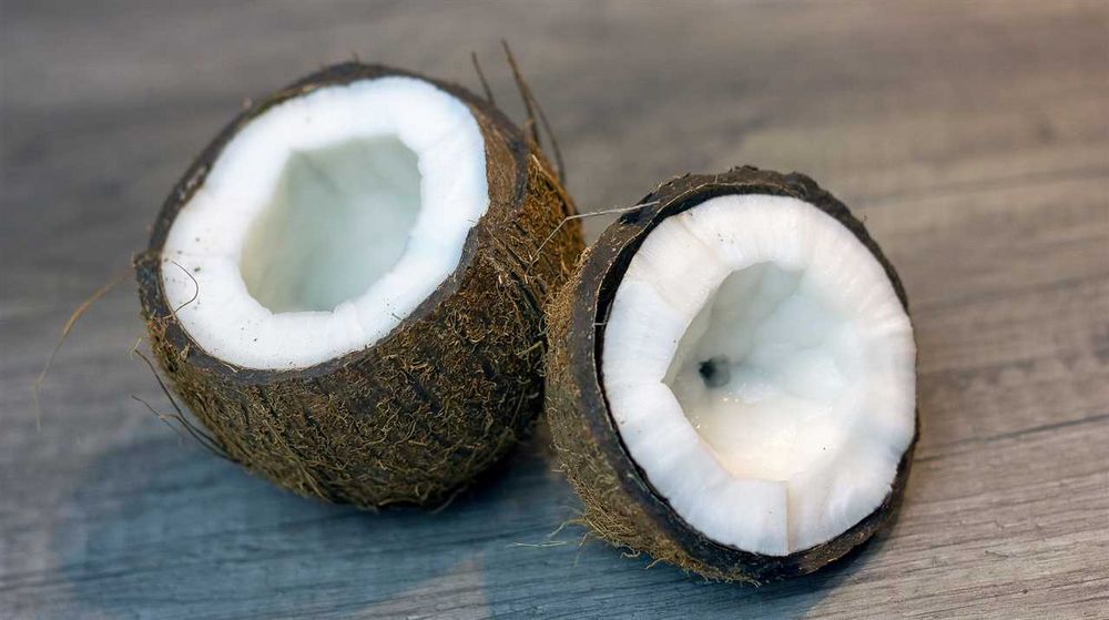 Jak otevřít kokos: nejlepší způsoby a tipy
