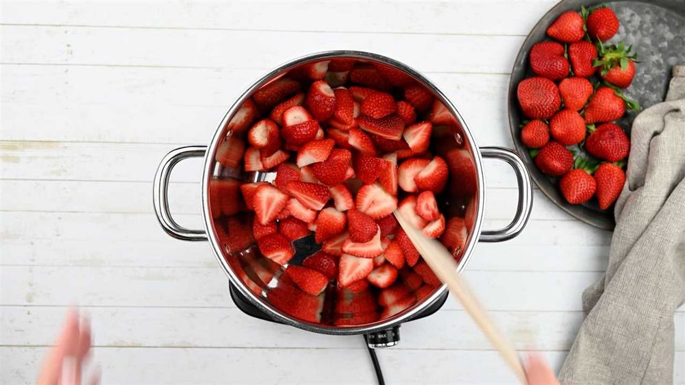 Jak správně skladovat jahody: tipy a triky