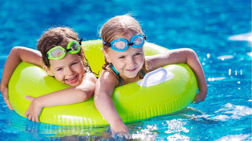 Od kdy může miminko do bazénu - Rady a informace pro rodiče