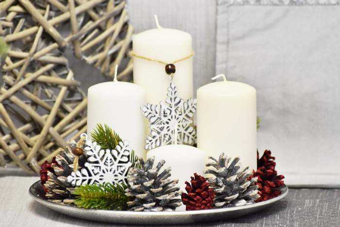 Adventní věnec na dřevě - tradiční vánoční dekorace | Návod a inspirace Adventní věnec na dřevě - tradiční vánoční dekorace | Návod a inspirace