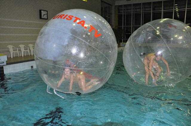 Aquapark bez plavek - Odvážte sa na dobrodružstvo bez plaviek