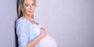 Mohu otěhotnět po menopauze? Zjistěte odpověď a možnosti
