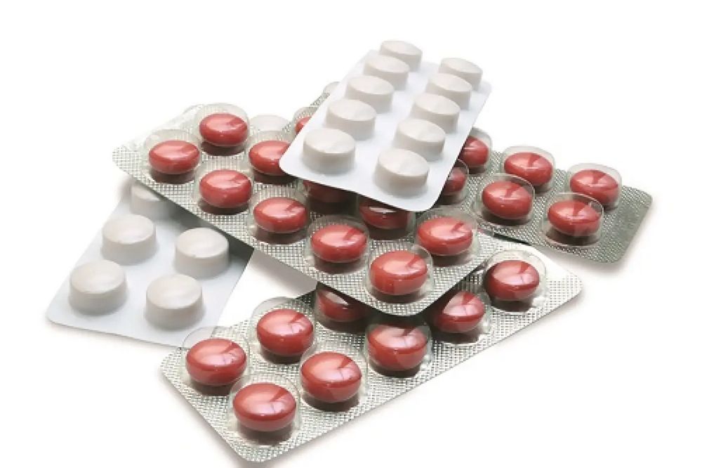 Oční kapky antibiotika: přehled indikace a vedlejší účinky Oční kapky antibiotika: přehled indikace a vedlejší účinky
