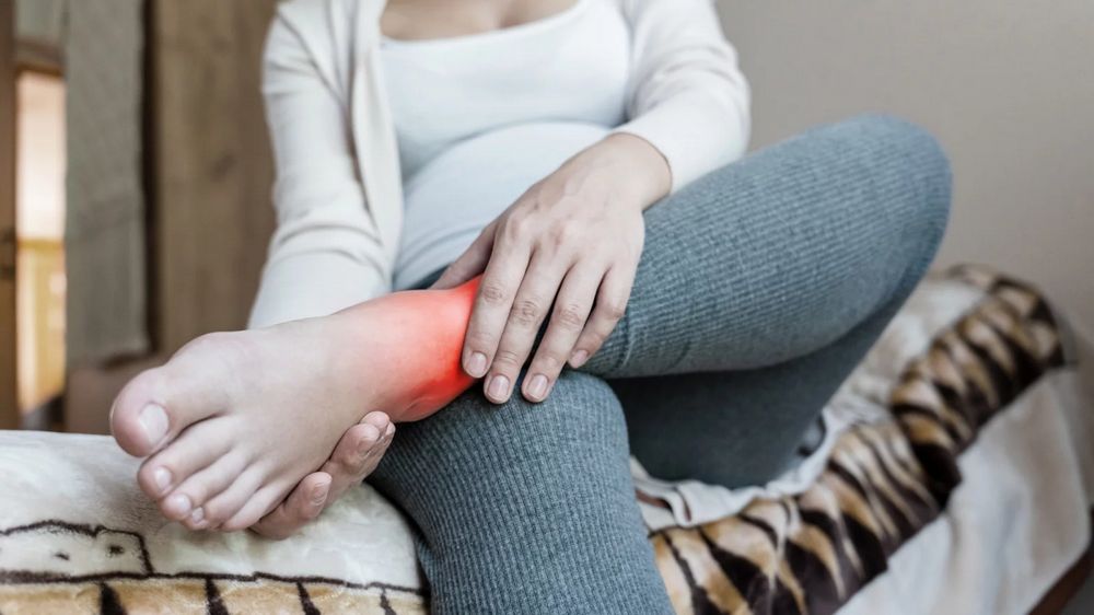 Oteklé kotníky a rty - příčiny, symptomy a léčba Oteklé kotníky a rty - příčiny, symptomy a léčba