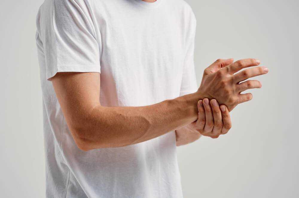 Pocit slabosti v končetinách - příčiny, symptomy a léčba | Návod a rady